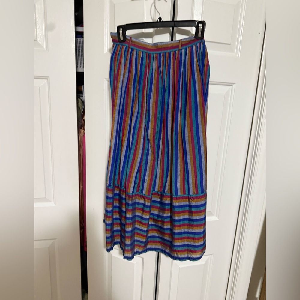 Early 70’s royal silk rainbow reflective poodle skirt - Picture 4 of 9